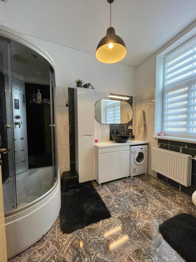 River Apartment Riga Extérieur photo
